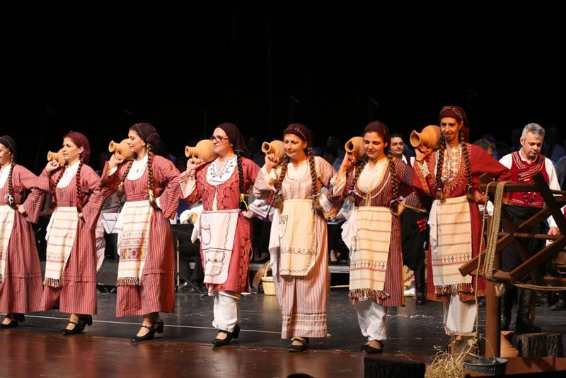 laografikos_09